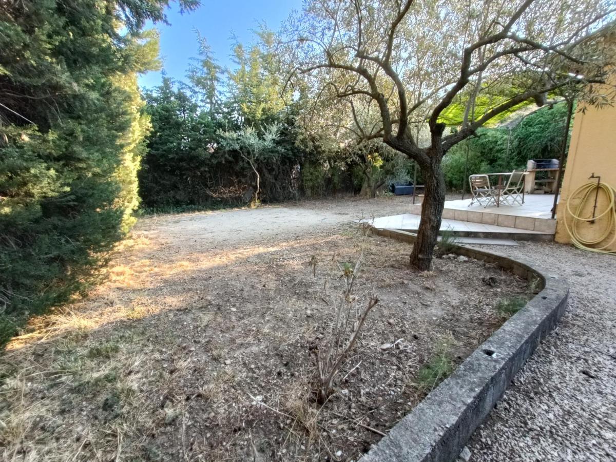 Chalet Agreable, A Proximite Du Centre Historique, Golf Academy Villeneuve-les-Avignon Exterior photo